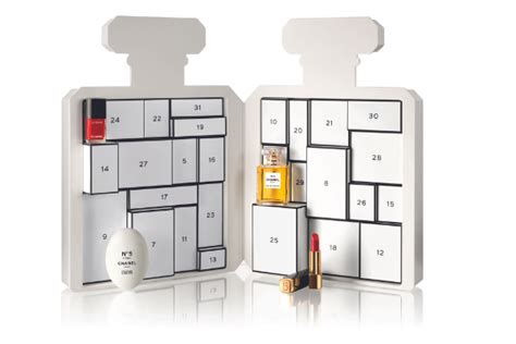 what's inside the chanel advent calendar|chanel advent calendar lipstick.